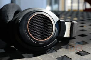 Philips SHP9500 vs. 9600